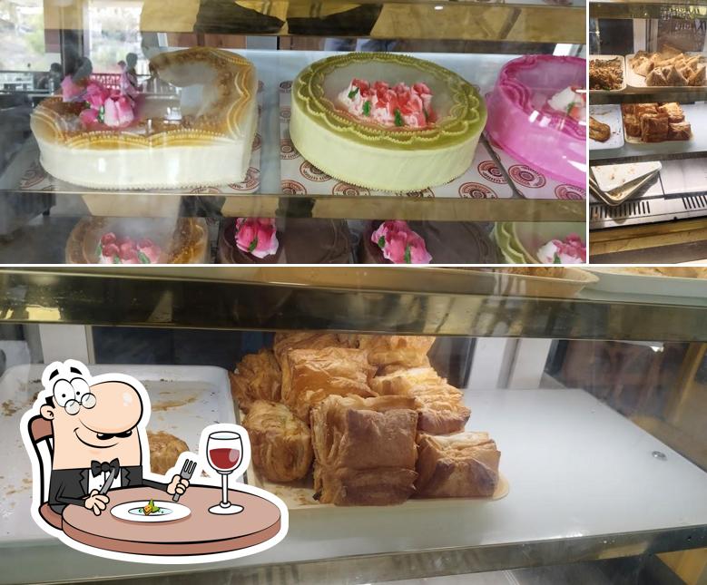 Meals at Chennai Cakes
