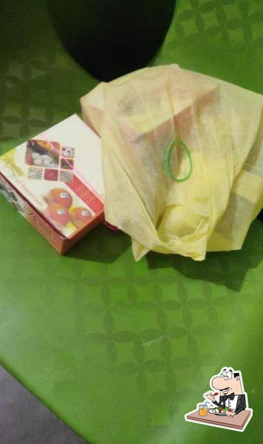 Food at Sakchi Jelabi Shop