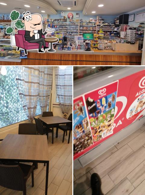 Gli interni di Bar Rita