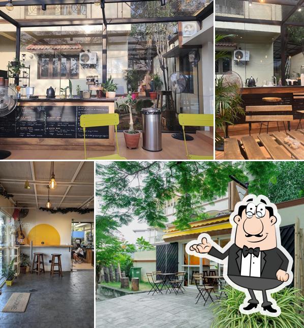 Take a seat at one of the tables at Toops Coffee