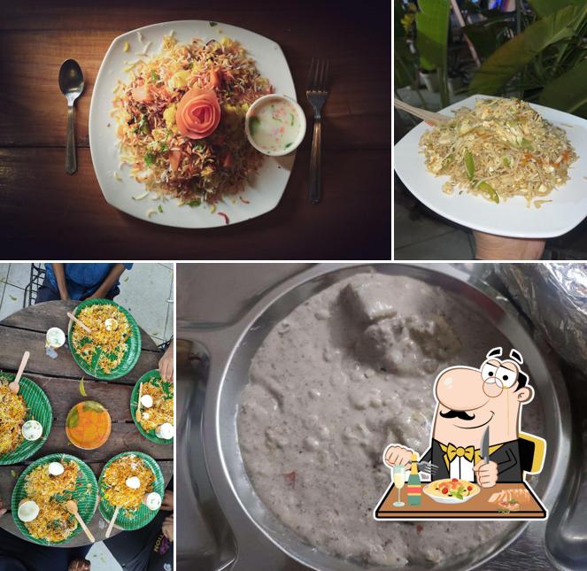 Pad thai at Virashat