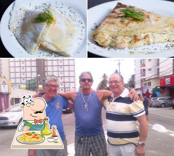 Confira a imagem apresentando comida e exterior a Davilla crepiocaria