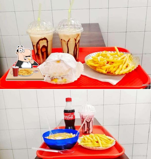 Taste French-fried potatoes at Pizza King