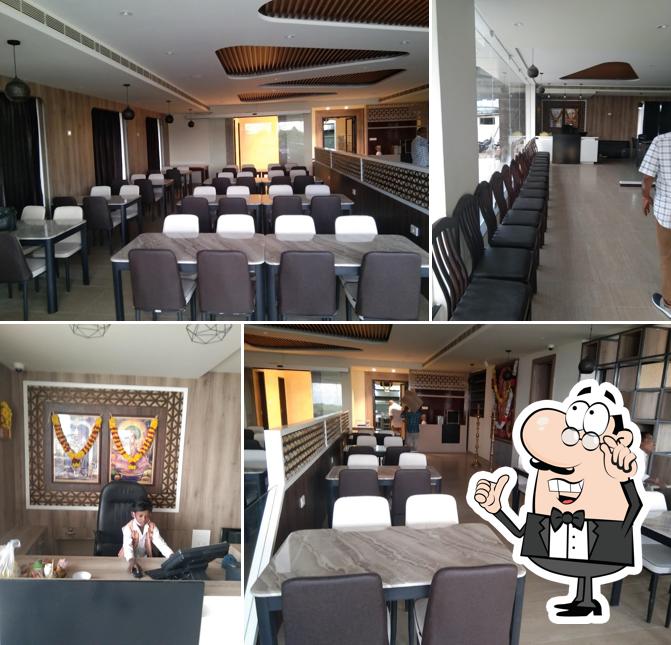 SARAVANA MESS & BAKERY