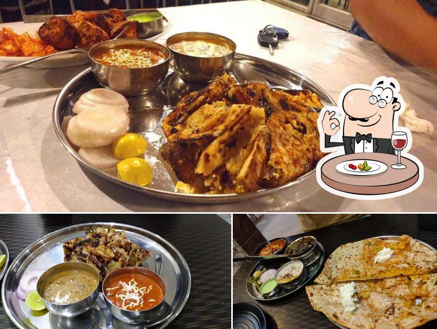 Food at Sunny Di Hatti 'Amritsari'