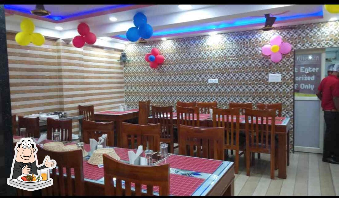 Food at Akbari Restaurant