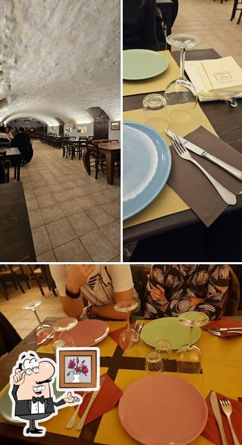 Gli interni di Cantina del Barone