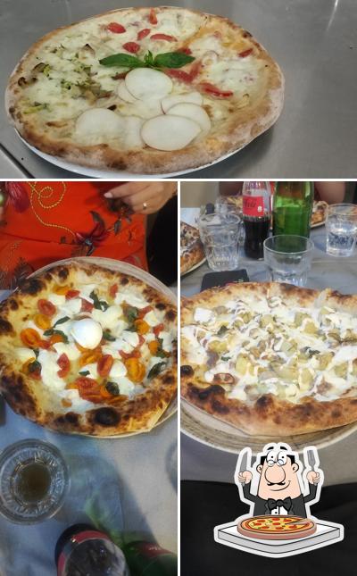 Prova una pizza a Ristorante Pizzeria Pinguino83 2.0 da Salvatore