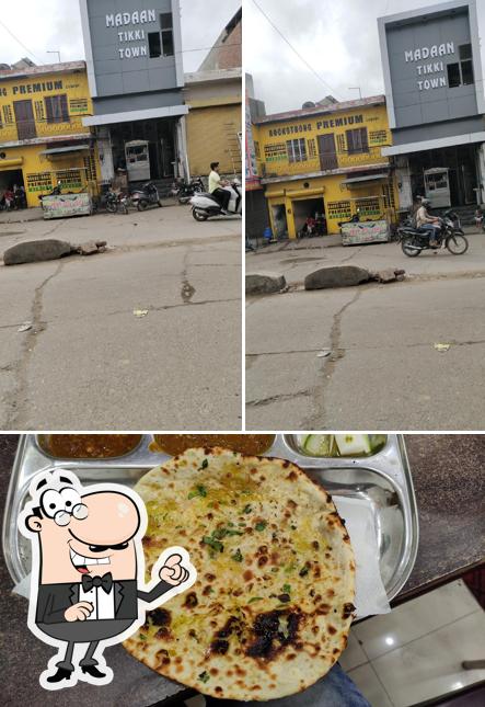Madaan tikki town is distinguished by exterior and pizza