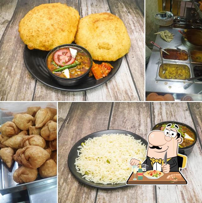 Jung Bahadur Kachori Wala [J.B कचौरी वाला]