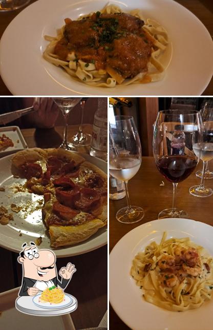Espaguete carbonara em UpStairs - Wine Bar