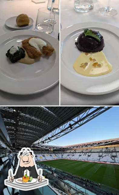 La foto della cibo e esterno di Legends Club Restaurant