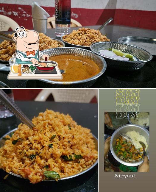 Fried rice at HPR Dhaba