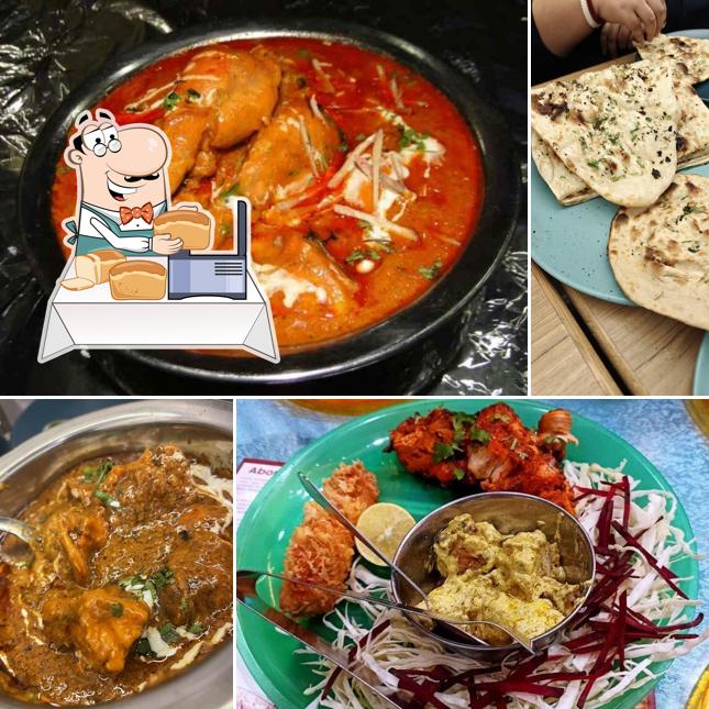 Garlic bread at Charming Chicken