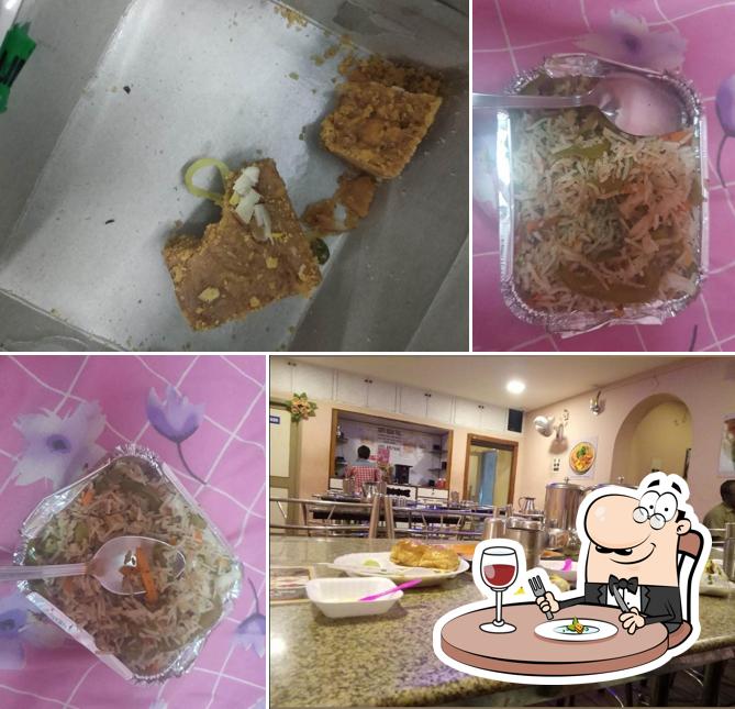 Food at Agarwal Hot Chat