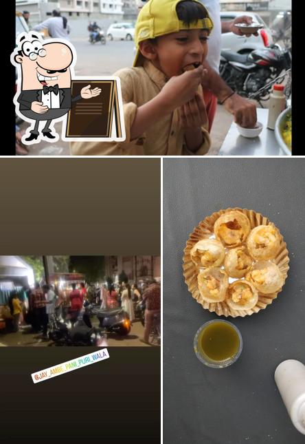 Check out how Jay Ambe Pani Puri wala looks outside