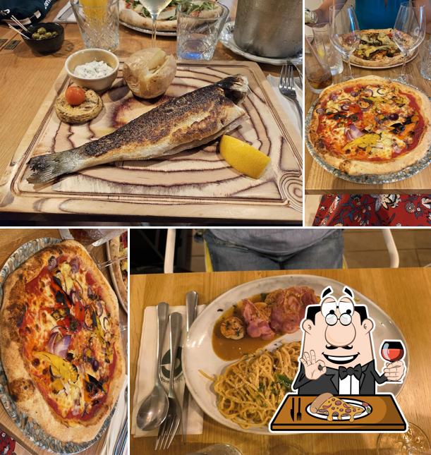 Choisissez des pizzas à GIULIA