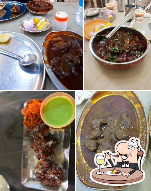Food at Bhanarkar Saoji Bhojnalay