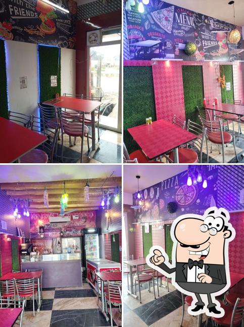The interior of Pizzeria