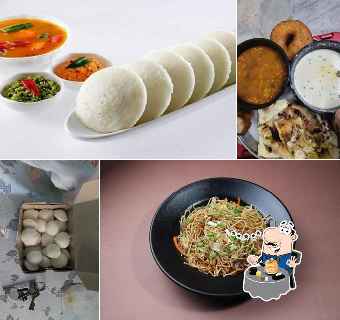 Food at Sai Jalpan junction