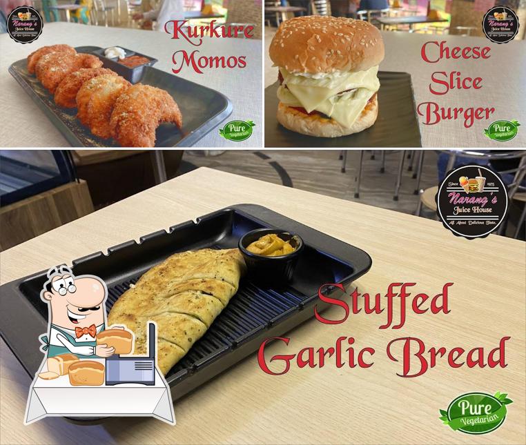 Garlic bread at Narang Juice House (Since-1975)