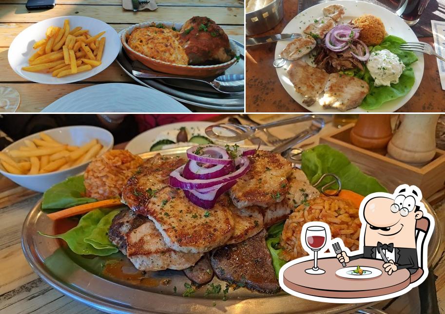 Côtelettes de porc à Restaurant Delphi