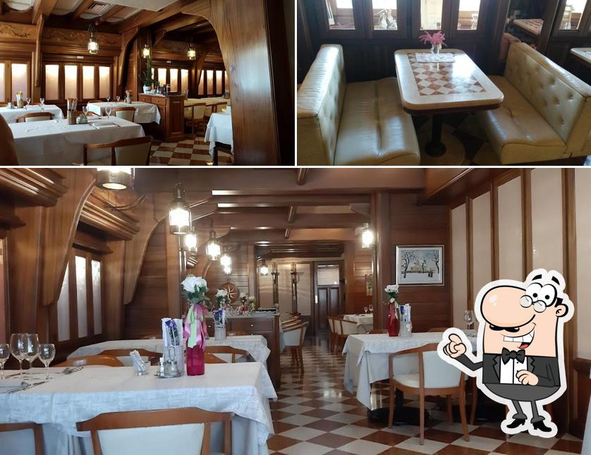 Dai un'occhiata agli interni di Ristorante Pizzeria La Perla Rosa