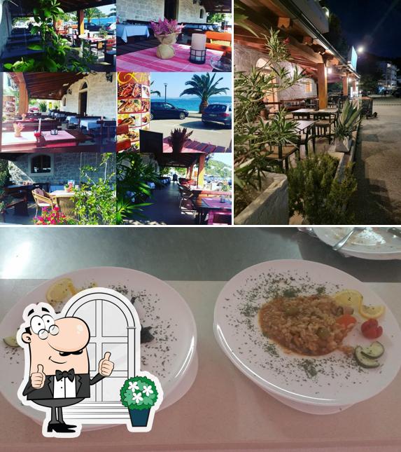 Puoi goderti l'aria fresca dal dehors di Konoba Riva Živogošće