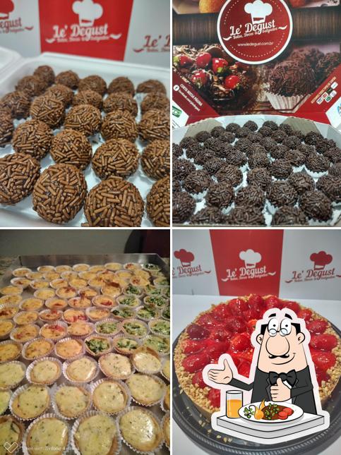 Platos en LeDegust bolos, doces, salgados e kit festas. Temos bolos pronta entrega!