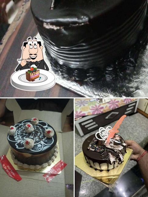 Chocolate cake at Aligarh Amul Parlour