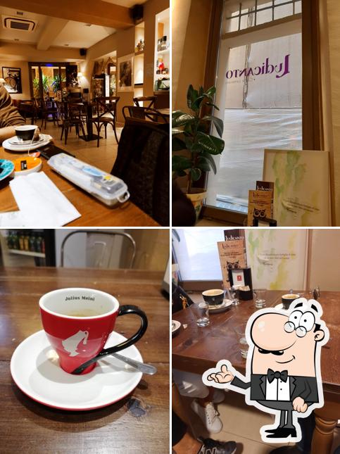 Siediti a un tavolo di Ludicanto Di De Cesare Giulia