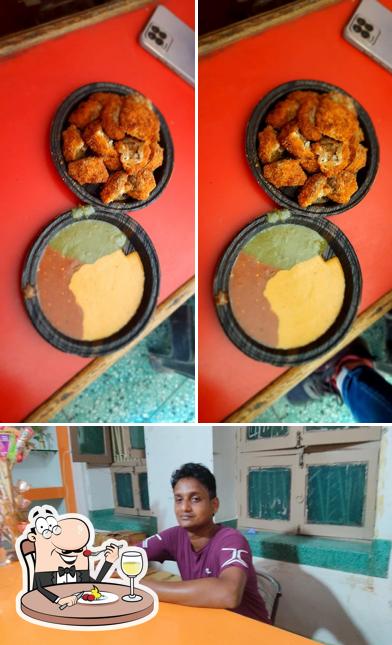 The photo of Himalayas momos’s food and interior