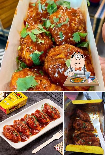 Chicken wings at Wow! Momo