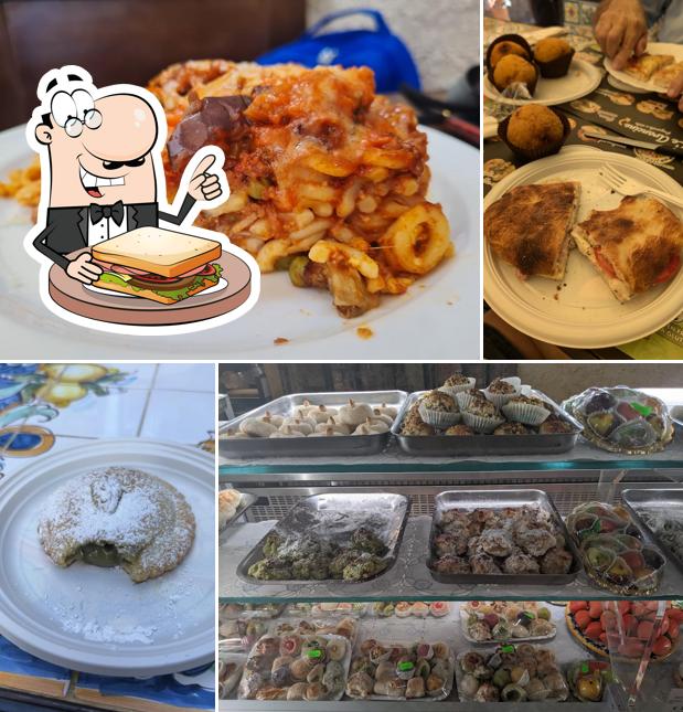 Toast al formaggio al Caffè Pasticceria Michele