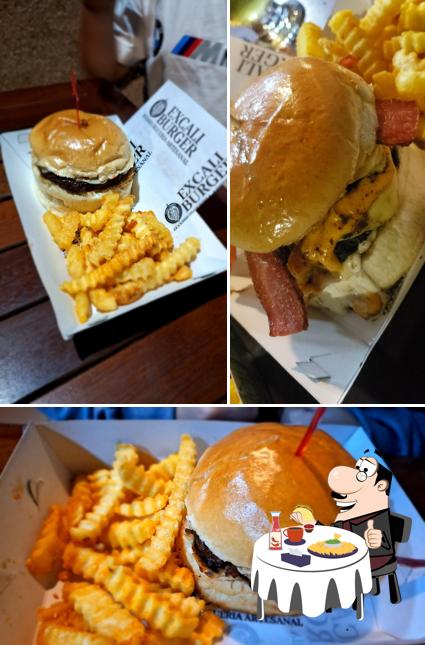 Excaliburger Betim serve uma escolha de opções para os amantes dos hambúrgueres