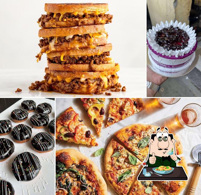 Pulled pork sandwich at Bake Berry