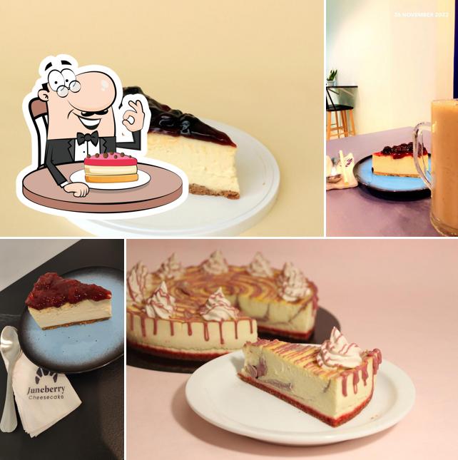 Cheesecake at Juneberry Cheesecake