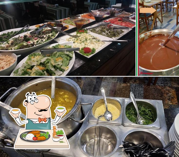 Comida em Pizzaria Italianíssimo