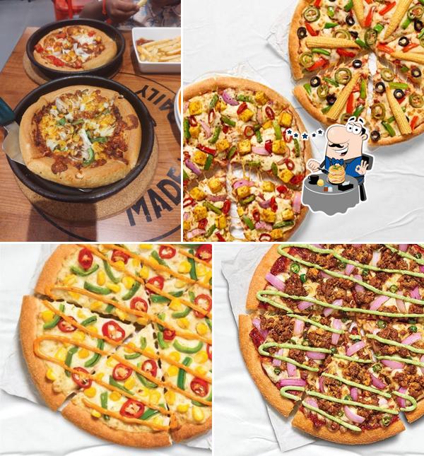 Meals at Pizza Hut SD Road, Hyderabad