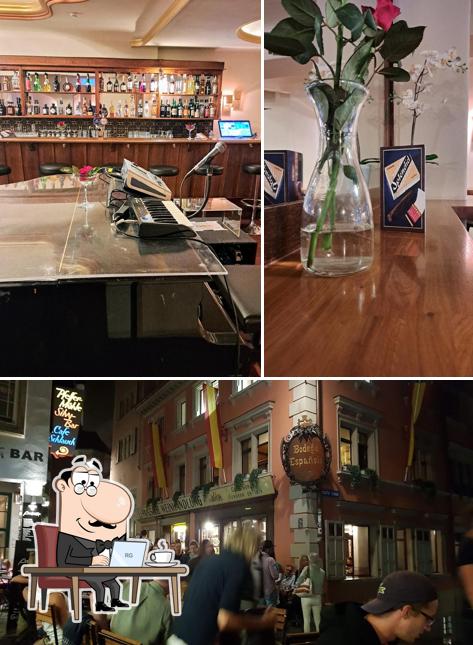 Dai un'occhiata agli interni di Splendid Piano Bar