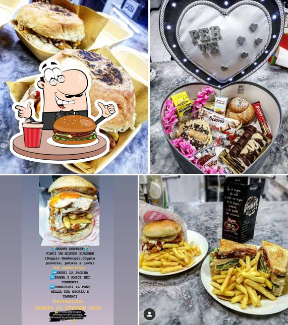 Ordina un hamburger a Sweet&Love Pub&Bakery