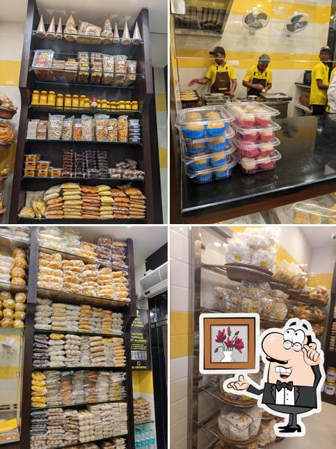 The interior of Bhaskar's Puranpoli Ghar - Kalyan