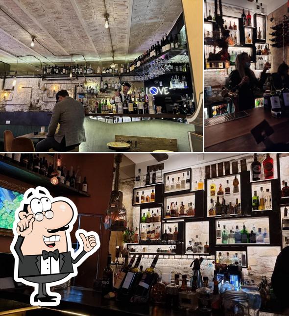 Dai un'occhiata agli interni di H2NO