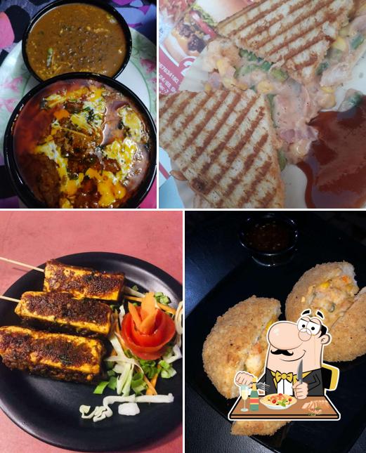 Food at Kahi Bhi Kuch Bhi