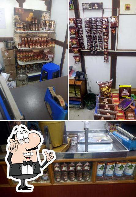 The interior of Kannan Jubilee Coffee
