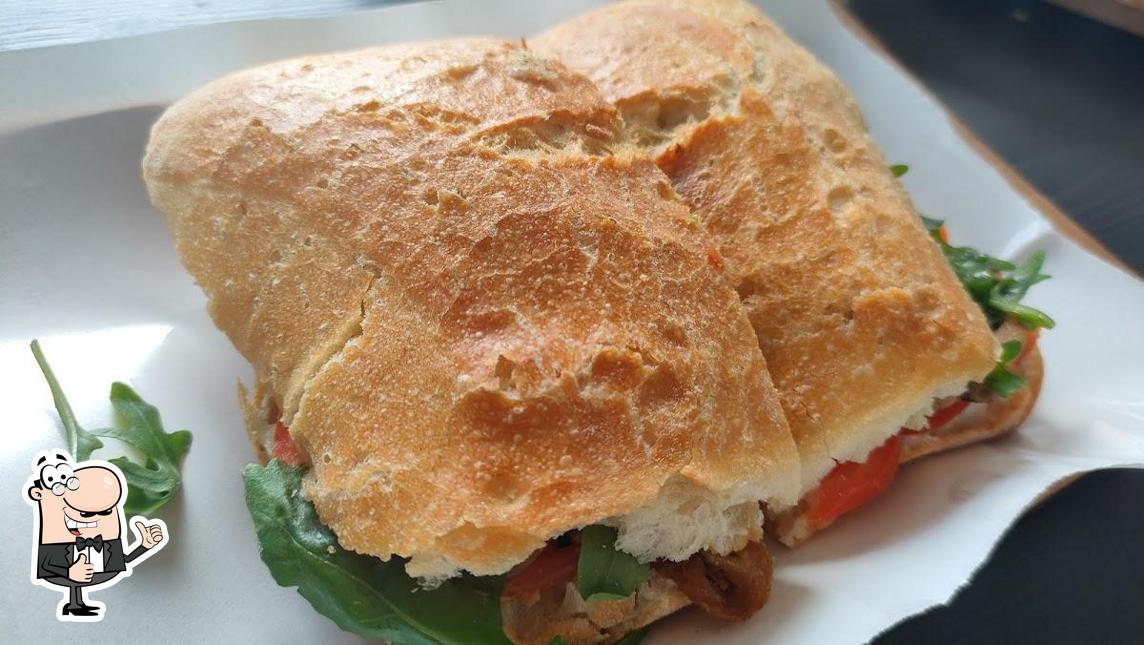 Guarda la foto di Pizzeria Nardone Marina di San Vito. Pizze...focacce bar