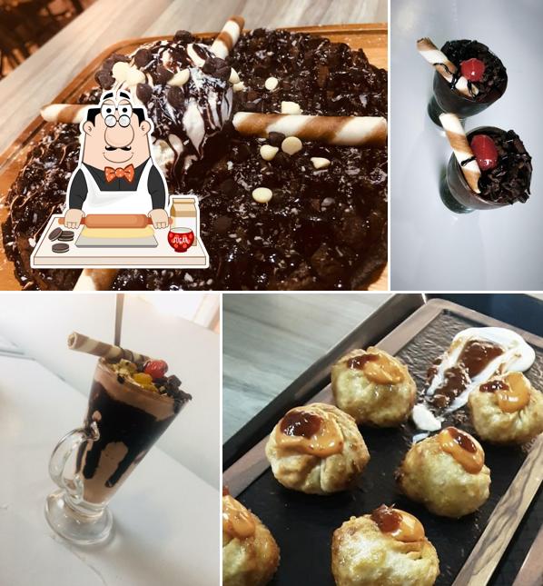 Pokket Cafe Podium KNS offers a selection of desserts