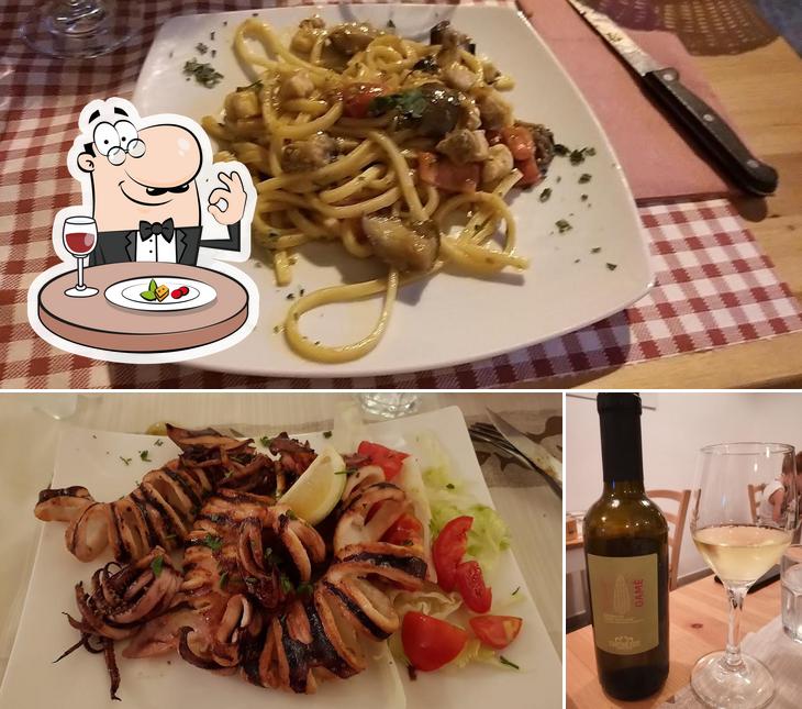 Tra le varie cose da Abbunnanzia a Noto si possono trovare la cibo e alcol