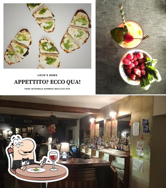 La immagine di cibo e bancone da bar da Loco's bar - Cocktails • music • art