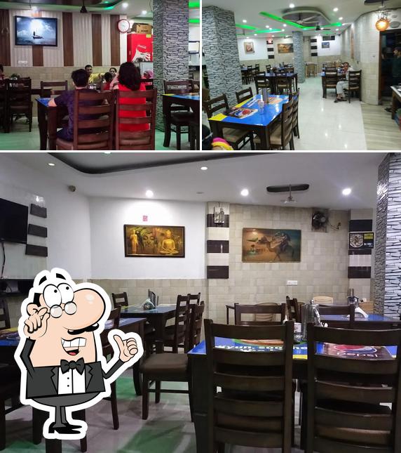 Check out how Kala Momo Point looks inside
